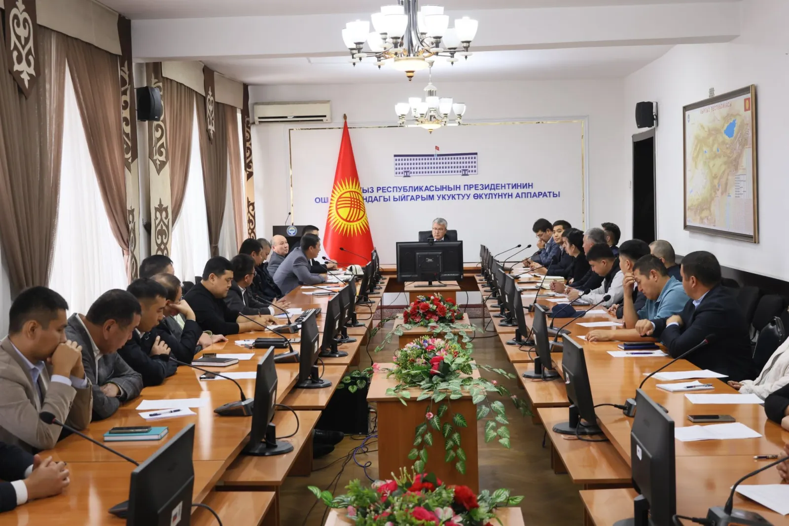 Ош облусунда иш алып барган финансы-кредиттик уюмдардын катышуусунда регионалдык инвестициялык кеңештин кезектеги жыйыны өттү