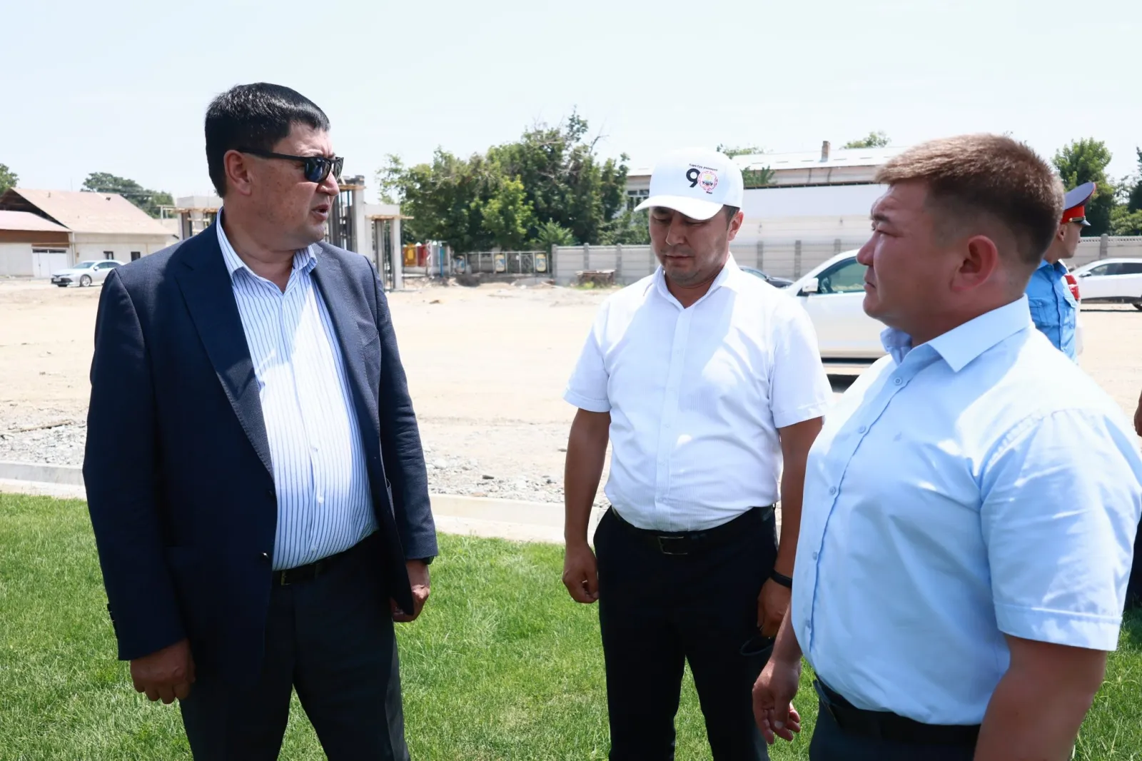 Кара-Суу шаарындагы “Манас” стадиону 1 айдан кийин толугу менен пайдаланууга берилет