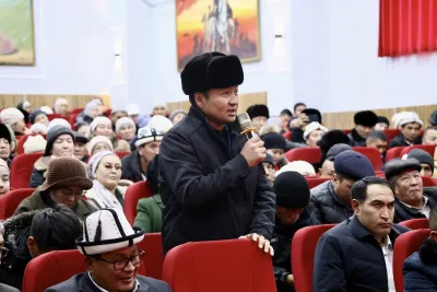 Аманкан Кенжебаев Чоң-Алай районунун эли менен жолугушту