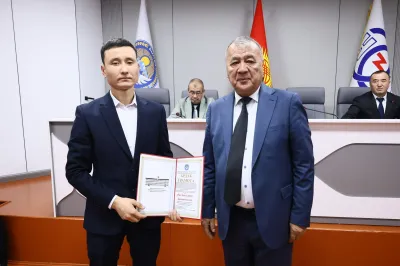 ОШТО ЭНЕРГЕТИКТЕРДИН КҮНҮНӨ КАРАТА САЛТАНАТТУУ ИШ-ЧАРА ӨТТҮ